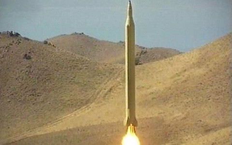 Kể từ giữa những năm 1980 cho đến nay, Iran vẫn là khách hàng “ruột” của tên lửa đạn đạo Triều Tiên và các công nghệ quân sự khác; phần lớn các thiết kế tên lửa đạn đạo của Iran, đều dựa trên thiết kế của Triều Tiên như Shahab-3, Khorramshahr và Emad; hoặc sử dụng các công nghệ và thành phần của Triều Tiên như tên lửa Sejil.