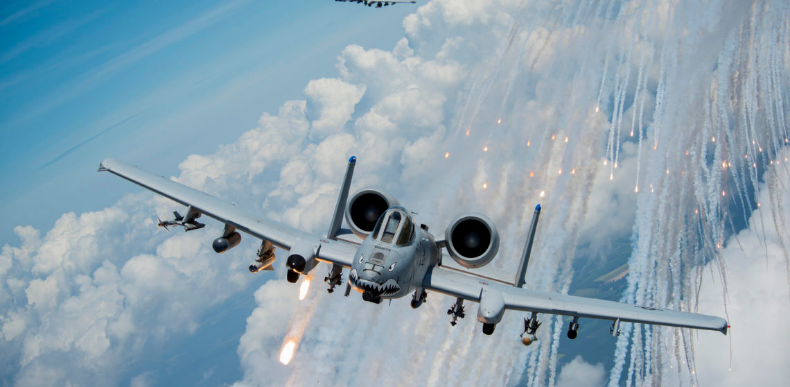 Nhưng với sự ngăn cản của Quốc hội Mỹ, ý định loại biên cường kích A-10 của Không quân Mỹ đã phải dừng lại; không những thế, A-10 tiếp tục được nâng cấp, kéo dài thời gian phục vụ trong lực lượng đến tận năm 2030.