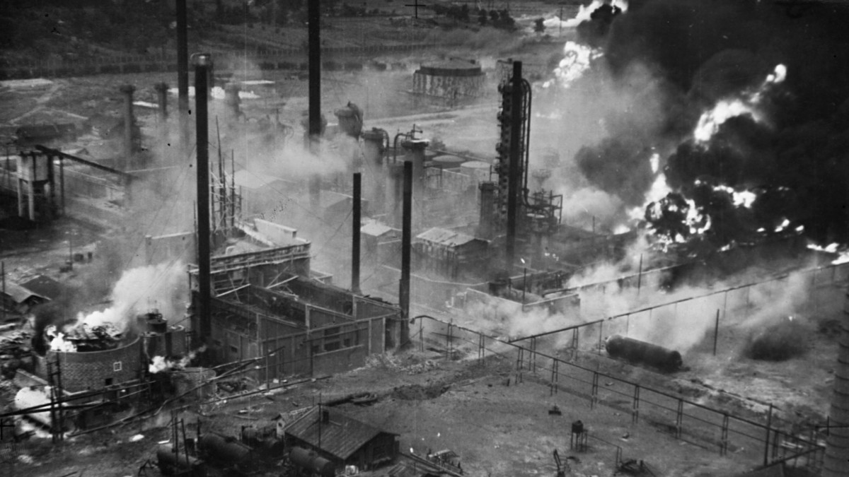 Chiến dịch ném bom cũng không đạt được mục tiêu phá huỷ 12 nhà máy lọc dầu của phát xít Đức như theo kế hoạch. Chỉ có 4 trong số 12 nhà máy lọc dầu bị hư hại.