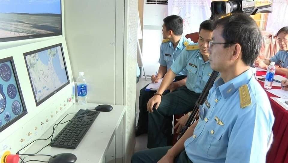 Không những vậy, việc sử dụng các công nghệ này cũng giúp cho quân đội có thể tiết kiệm rất nhiều chi phí so với huấn luyện bằng khí tài thực tế nhiều sẽ dẫn đến tình trạng hao mòn khí tài, tiêu hao nhiên liệu hoặc thậm chí là tai nạn.