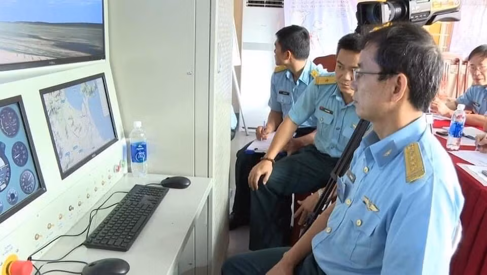 Không những vậy, việc sử dụng các công nghệ này cũng giúp cho quân đội có thể tiết kiệm rất nhiều chi phí so với huấn luyện bằng khí tài thực tế nhiều sẽ dẫn đến tình trạng hao mòn khí tài, tiêu hao nhiên liệu hoặc thậm chí là tai nạn.