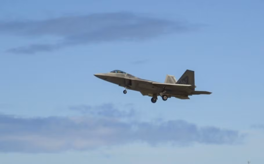 Mặc dù việc triển khai và sử dụng máy bay tiêm kích F-22 cũng mang lại một mức độ khó khăn nhất định cho Không quân Mỹ; nhất là khả năng thực hiện nhiệm vụ và bảo trì, F-22 là một trong những máy bay khó hơn, trong bài tập này.