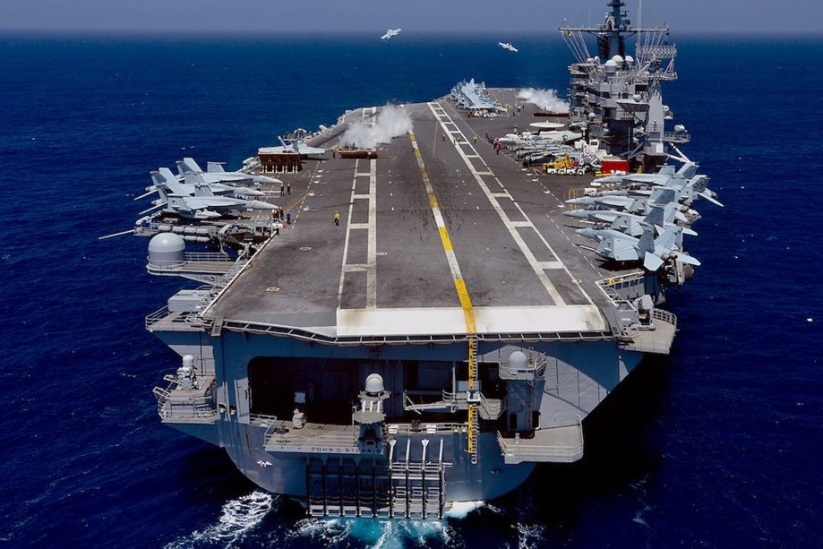 Theo tờ của Mỹ, vào ngày nước Mỹ kỷ niệm 20 năm vụ khủng bố 11/9, vũ khí mạnh nhất của quân đội Mỹ để đối phó với các cuộc tấn công trong tương lai vẫn là các hàng không mẫu hạm.