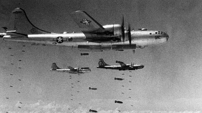 Tổng cộng có 48 máy bay ném bom chiến lược B-29A Superfortress của Mỹ tham gia cuộc tập kích, mang theo bom Tarzon điều khiển bằng sóng vô tuyến, dưới sự bảo vệ của 18 tiêm kích phản lực F-86 Sabre, 34 chiếc F-84 Thunderjet và 24 máy bay F-80C Shooting Star.