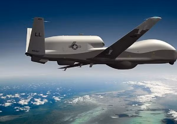 MQ-4C Triton sẽ là một loại vũ khí quan trọng, giúp tăng cường năng lực thu thập thông tin tình báo, giám sát và trinh sát của quân đội Australia, ông Terry van Haren, tùy viên không quân tại Đại sứ quán Australia ở Mỹ, cho biết.