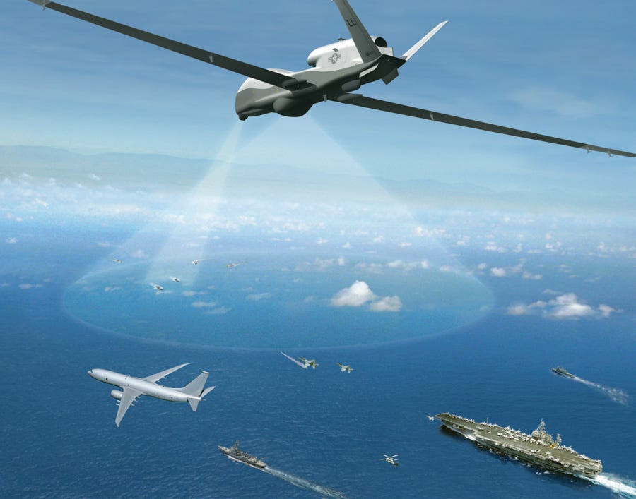 Nhà sản xuất Northrop Grumman (Mỹ) cho biết, UAV MQ-4C Triton có khả năng trinh sát hơn 1 triệu dặm vuông (2.589.988,11 km vuông) mặt biển trong một phi vụ.