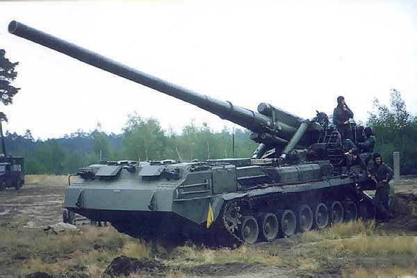 Nga đã hoàn thành việc nâng cấp pháo tự hành 2S7M Malka mạnh nhất thế giới. Một phát đạn của loại vũ khí này có thể phá hủy hoàn toàn một tòa nhà kiên cố. 2S7M là bản nâng cấp của 2S7 Pion được tạo ra vào những năm 1970.