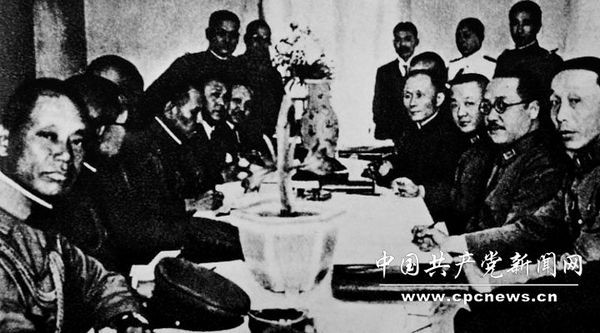 Tuy nhiên, các cuộc đàm phán hòa bình đã diễn ra ở Thượng Hải trong thời gian giao tranh và các quốc gia phương Tây, lo sợ cho sự an toàn của công dân của họ ở Bắc Kinh, đã gây áp lực buộc chính phủ Nhật Bản phải đình chiến. Ngày 22/5, Trung Quốc ký Hiệp định đình chiến Đường Quốc, khiến giao tranh Trung - Nhật tạm dừng.