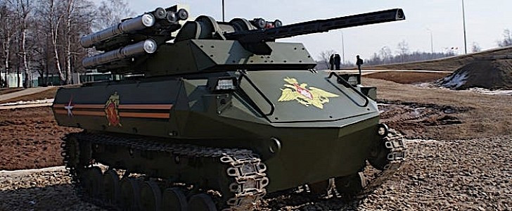 Trong cuộc diễn tập này, lần đầu tiên Nga đưa vào thử nghiệm robot chiến đấu Platform-M Uran-9 trong diễn tập. Mẫu robot chiến đấu bánh xích điều khiển từ xa này, được sử dụng để bảo vệ hậu phương, các cơ sở đặc biệt và chống lại máy bay không người lái.