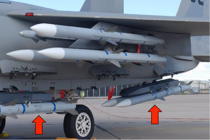 Máy bay chiến đấu F-15EX có khả năng phòng không cực mạnh; nếu sử dụng trụ composite AMBER, khi được lắp đủ vũ khí, F-15EX có thể mang theo 22 tên lửa không đối không, bao gồm tên lửa không tầm gần AIM-9X, và tên lửa tầm xa dẫn đường bằng radar chủ động AIM-120D.