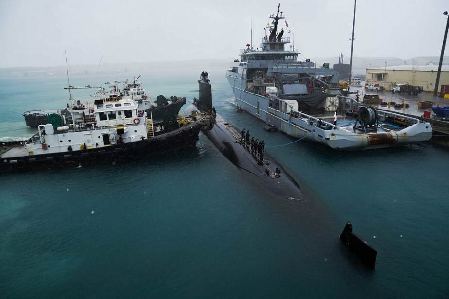 Tàu có chiều dài 73.6m, rộng 7.6m, tốc độ tối đa 25 hải lý/h, khả năng lận sâu tối đa hơn 300m. Thủy thủ đoàn vận hành tàu 70 người với 10 sĩ quan. Những chiếc tàu ngầm hạt nhân nhỏ bé này được Hải quân Pháp sử dụng từ những năm 1980 cho đến nay.