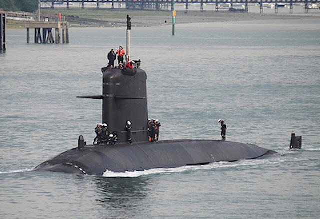 Tàu ngầm hạt nhân Rubis là tàu ngầm hạt nhân chiến lược của Hải quân Pháp hiện nay với 6 chiếc thuộc lớp này trong biên chế, cảng nhà đặt tại căn cứ Toulon. Đây là tàu ngầm hạt nhân nhỏ nhất trên thế giới khi có lượng giãn nước khi lặn chỉ là 2.600 tấn, còn thua kém hơn cả tàu ngầm Diesel - điện như Kilo của Nga với lượng giãn nước gần 3.000 tấn khi lặn.