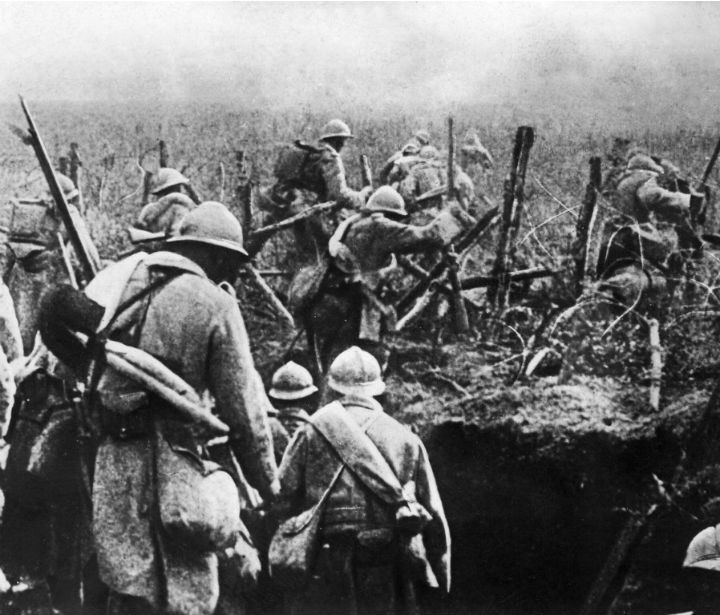 Liên minh Nga-Trung được xây dựng một lần nữa vào ngày 14/8/1945, khi chính quyền Quốc dân Đảng của Tưởng Giới Thạch và Liên Xô đã ký Hiệp ước Hữu nghị và Liên minh Trung-Xô, trong cuộc chiến chống quân đội phát xít Nhật Bản.