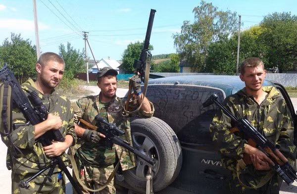 Ngoài những vũ khí hạng nặng và các thiết bị quân sự được vận chuyển với số lượng lớn, Nga cũng đã bí mật di chuyển của các đội bắn tỉa tinh nhuệ và thiện chiến nhất đến vùng chiến sự Donbass.