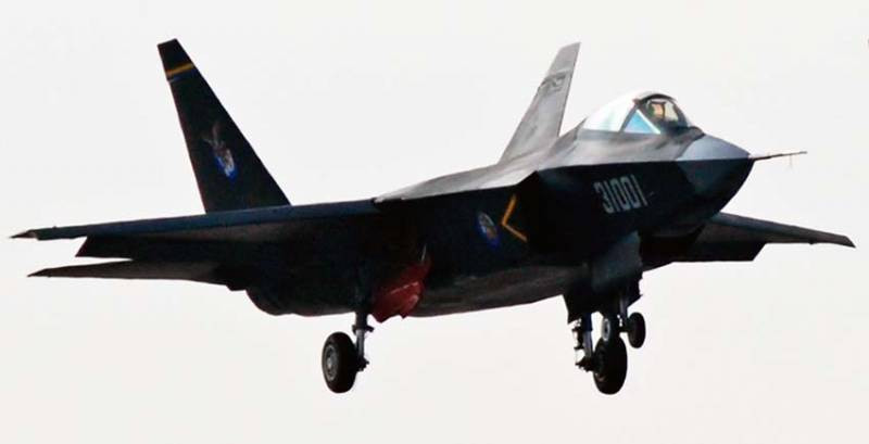 Như bản báo cáo cách đây vài năm, dự án FC-31 nhận được sự quan tâm và hỗ trợ quân đội Trung Quốc. Điều này có nghĩa là trong tương lai gần, FC-31 có thể đi vào hoạt động, hơn nữa máy bay sẽ được trang bị cho cả hải quân và không quân nước này.