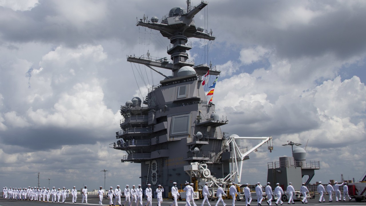 Một điểm mới khác là hệ thống tác chiến hợp nhất, bao gồm những kỹ thuật tối tân nhất. Có radar 3 chiều, hệ thống thông tin, kiểm soát và chỉ huy để có thể nâng cao khả năng chiến đấu được hữu hiệu hơn.