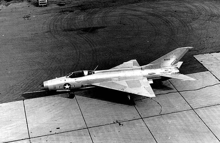 MiG-21 được trang bị rộng rãi trong lực lượng không quân của các quốc gia đồng minh Liên Xô, do vậy việc phân tích kỹ lưỡng, thực hành về đặc tính kỹ chiến thuật của chiếc MiG-21, đối với Không quân Mỹ là cực kỳ quan trọng; nhưng Liên Xô không thể làm điều ngược lại.