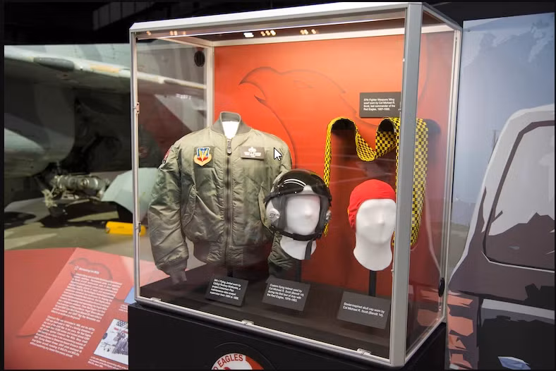 Ngày nay, Chương trình Constant Peg của Không quân Mỹ đã được giải mật một cách đầy đủ, đây là một chương trình bí mật, nhằm huấn luyện các phi công lái máy bay chiến đấu của Quân đội Mỹ. Các phi công Mỹ đã sử dụng một loạt các máy bay chiến đấu của Liên Xô bao gồm các máy bay chiến đấu MiG-17, MiG-21 và MiG-23.