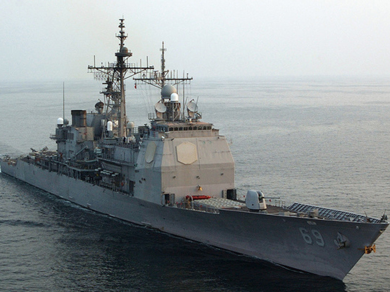 Đáng chú ý nhất là Hải quân Mỹ kiên quyết loại biên tàu tuần dương mang tên lửa dẫn đường lớp Ticonderoga; đây là tàu tuần dương duy nhất hiện đang được biên chế trong Hải quân Mỹ và nó cũng là tàu chiến cỡ lớn đầu tiên trên thế giới, được trang bị hệ thống chiến đấu Aegis.