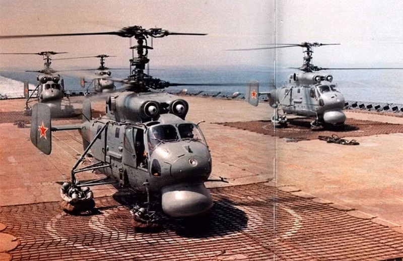 Tàu còn được trang bị mười ống phóng ngư lôi, có thể bắn ngư lôi Type- 53, tên lửa chống ngầm RPK-2 Vyuga và RPK-6 Vodopad. Một khẩu súng AK-130 130mm hai nòng và nhiều bệ phóng tên lửa chống ngầm cũng được trang bị. Tàu còn có nhà chứa máy bay và bãi đáp cho ba trực thăng Ka-25 hoặc Ka-27.