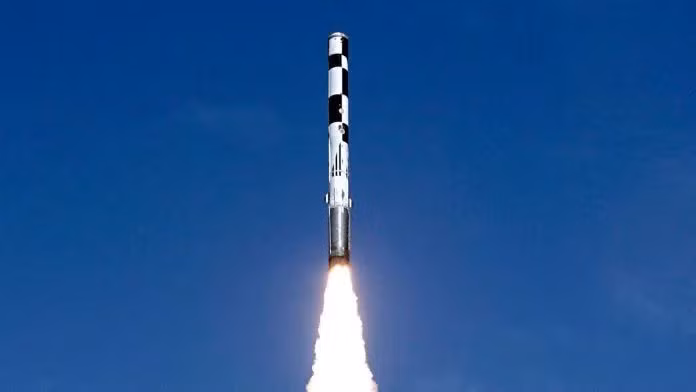 Truyền thông Ấn Độ gần đây tiết lộ rằng, sau 20 năm phát triển, phiên bản tên lửa hành trình BrahMos mới nhất, được phát triển đặc biệt cho địa hình đồi núi cao ở biên giới Trung Quốc - Ấn Độ, đã được trang bị cho trung đoàn tên lửa BrahMos thứ tư của Ấn Độ, và được triển khai ở bang Arunachal Pradesh.