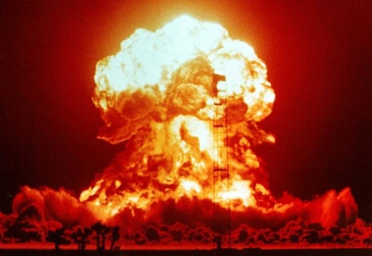 Cho đến nay, gần 40 năm sau khi thế giới đứng sát bờ vực của một cuộc chiến tranh hạt nhân, công chúng vẫn chưa rõ phép màu nào đã “xuất hiện” và “giải cứu thế giới” thoát khỏi sự hủy diệt của vũ khí hạt nhân. Nguồn ảnh: Warhistory.