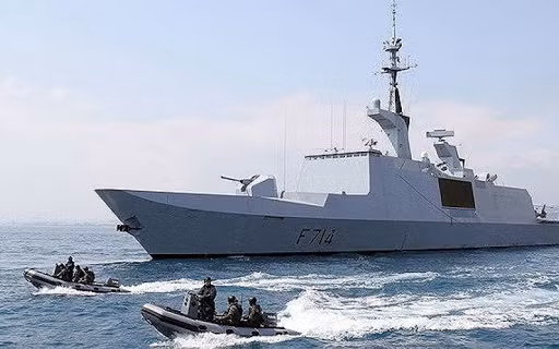 Theo các chuyên gia phân tích, Pháp sẽ đẩy mạnh lập trường phản đối các yêu sách phi lý của Trung Quốc ở Biển Đông, bằng cách gia tăng tần suất hoạt động trong khu vực, nhằm duy trì sự hiện diện thường xuyên, để bảo vệ các lợi ích của Pháp ở đây.