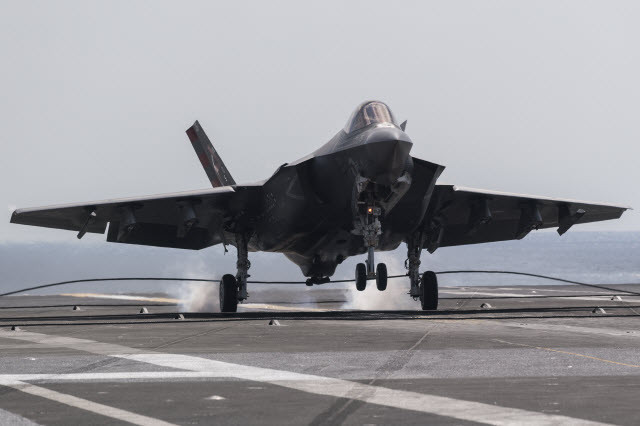 Mặc dù những căn cứ đơn giản này, có thể không đủ để giữ máy bay chiến đấu đóng quân trong thời gian dài; nhưng chúng có thể được sử dụng làm trạm tiếp nhiên liệu cho máy bay chiến đấu trong tương lai.