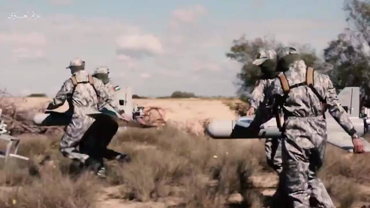 Quân đội Israel cũng xác nhận, tổ hợp phòng thủ tên lửa Vòm Sắt đã bắn rơi ít nhất sáu máy bay không người lái như vậy vào sáng thứ Sáu; mặc dù hệ thống này, ban đầu được thiết kế để đánh chặn tên lửa. Còn số UAV phóng ra biển, bị bắn hạ bằng máy bay chiến đấu F-16.