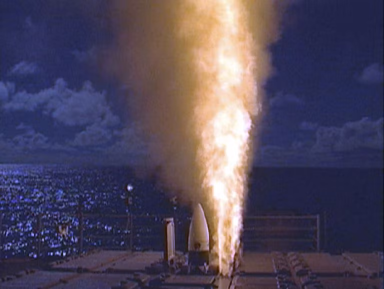 Vũ khí mạnh nhất của Constellation là khẩu 32 Mk.41 và hầm chứa hệ thống phóng thẳng đứng. Mỗi hầm chứa có thể mang một tên lửa chống ngầm phóng thẳng đứng, một tên lửa đất đối không SM-2, SM-6 hoặc một tên lửa hành trình tấn công đất liền Tomahawk. Thậm chí có thể mang theo tên lửa chống hạm tầm xa hoặc 4 tên lửa phòng không tầm ngắn Evolved Sea Sparrow. 