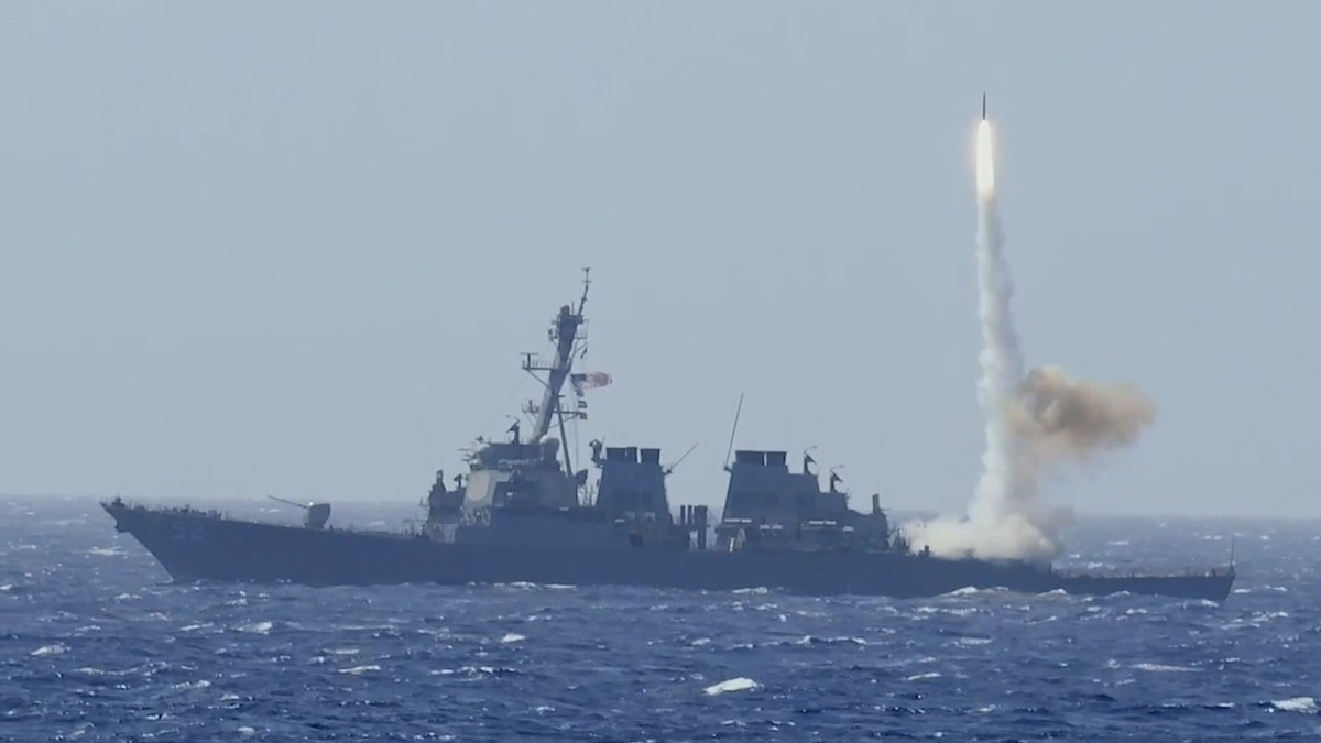 Các khinh hạm lớp Constellation là cơ hội của hải quân Mỹ để tăng cường số lượng đội tàu của mình một cách tiết kiệm nhất. Hải quân Mỹ muốn tăng đội tàu hiện tại từ gồm 297 tàu lên 355 hoặc thậm chí 400 tàu. 