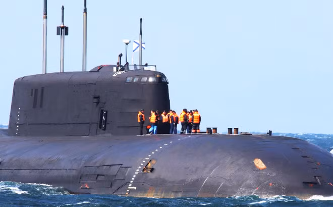 Phía Đan Mạch đã đề nghị hỗ trợ nhưng chỉ huy tàu ngầm Nga đã từ chối. Hải quân Nga sau đó đã điều tàu kéo Altai đến để hỗ trợ, sự cố nhanh chóng được khắc phục và tàu ngầm K-226 Orel tiếp tục di chuyển và không cần sự hỗ trợ của tàu kéo. Hải quân Nga chưa đưa ra bình luận về vấn đề này.