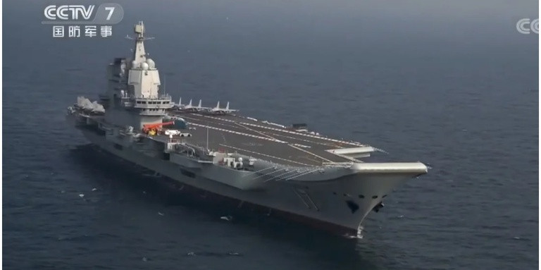 Theo phân tích dự báo của các chuyên gia, đến năm 2030, hải quân Trung Quốc có thể sở hữu tới 6 tàu sân bay. Chúng có thể là sự kết hợp giữa tàu sân bay chạy bằng động cơ thông thường và tàu chạy bằng năng lượng hạt nhân.