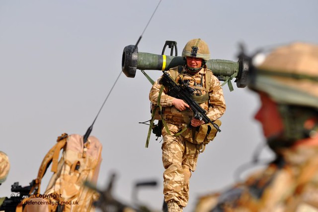 Việc Mỹ để lại một số lượng lớn tên lửa hiện đại ở Afghanistan, đã làm ảnh hưởng đến an ninh của các nước láng giềng; điều đặc biệt lo ngại là có thể số tên lửa này có thể lọt vào tay lực lượng khủng bố và chống lại chính Quân đội Mỹ.