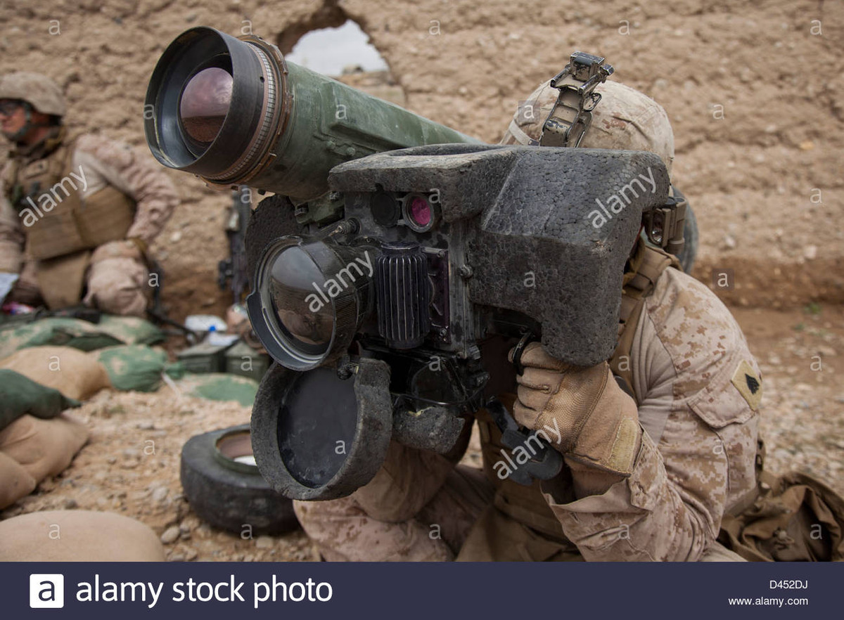 Hiện nay Mỹ đang lo ngại những mẫu tên lửa Javelins và những tài liệu hướng dẫn sẽ lọt vào tay Iran; nên nhớ Iran cũng đủ trình độ “sao chép ngược” có tiếng. Và rất có thể sau này, sẽ có những mẫu tên lửa Javelins, nhưng mang một cái tên của Iran, chống lại chính Quân đội Mỹ.