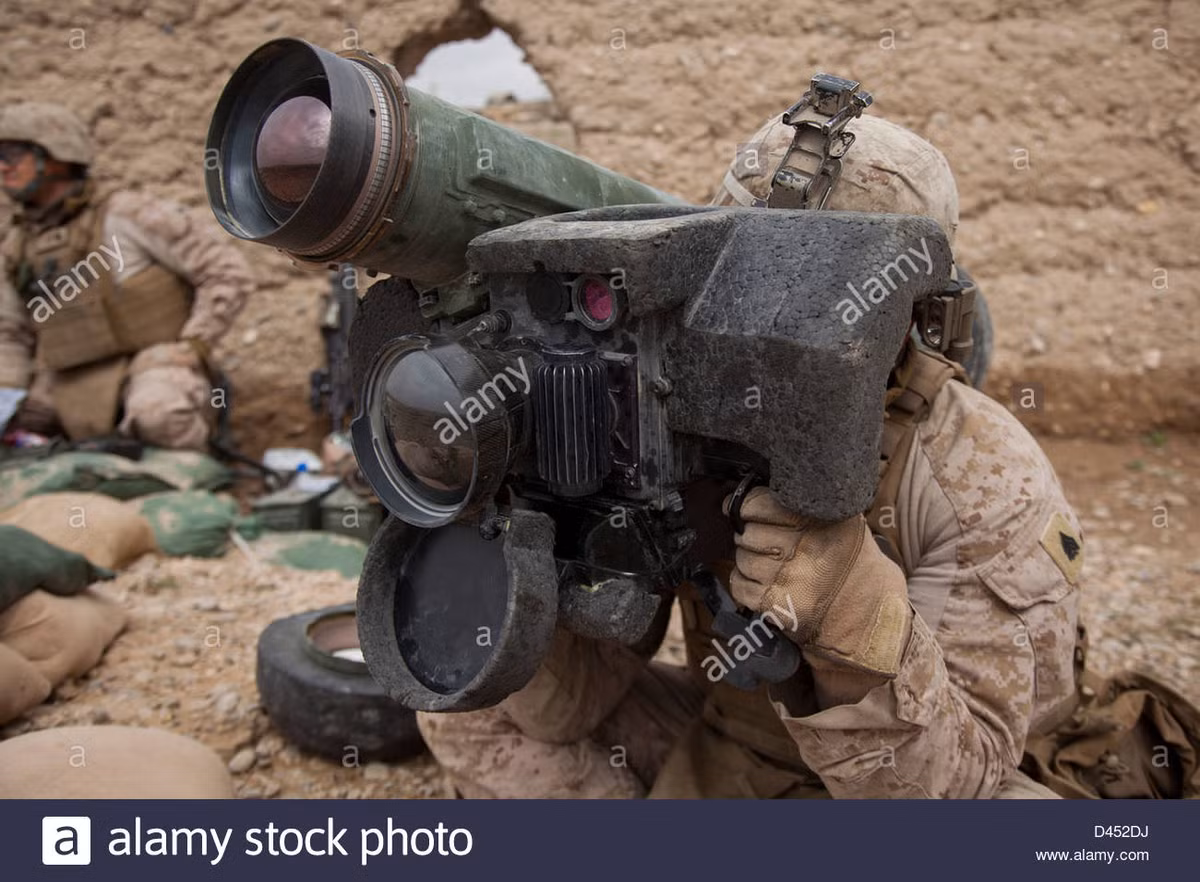 Hiện nay Mỹ đang lo ngại những mẫu tên lửa Javelins và những tài liệu hướng dẫn sẽ lọt vào tay Iran; nên nhớ Iran cũng đủ trình độ “sao chép ngược” có tiếng. Và rất có thể sau này, sẽ có những mẫu tên lửa Javelins, nhưng mang một cái tên của Iran, chống lại chính Quân đội Mỹ.