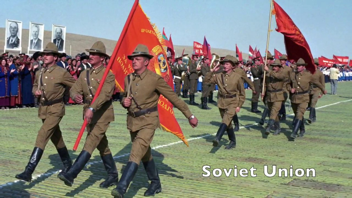 Khoảng 40.00 quân nhân Liên Xô đã được điều động, không chỉ để huấn luyện các lực lượng quân đội đang phát triển mạnh của Triều Tiên, mà còn hỗ trợ họ chiến đấu và chuyên môn kỹ thuật trong cuộc Chiến tranh Triều Tiên 1950-1953.