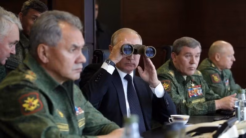 Các cuộc tập trận của Nga đã giúp Quân đội Nga nâng cao khả năng sẵn sàng chiến đấu và mặc dù Nga tuyên bố chỉ với tính chất phòng thủ, nhưng luôn làm cho các quốc gia láng giềng phía tây của Nga luôn bất an cũng là điều dễ hiểu, khi họ luôn có tư tưởng thù địch với Nga. Nguồn ảnh: Pinterest.