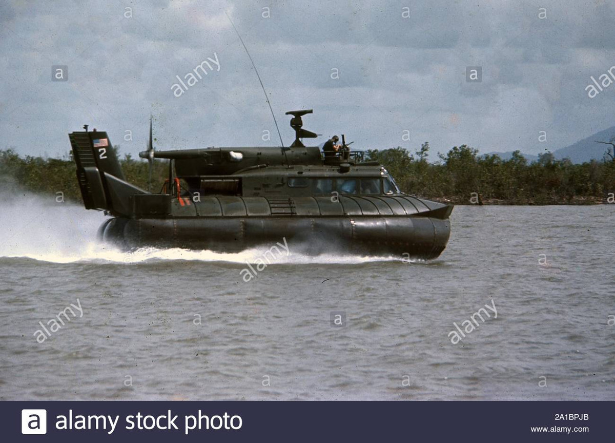 PACV được trang bị động cơ tuabin khí General Electric 7LM100-PJ102, có công suất lên tới 1100 mã lực. Tốc độ tố đa khoảng 110 km/h. Bình xăng có tổng thể tích 1.150 lít, đủ để đi quãng đường 165 hải lý (khoảng 306 km). Dự trữ nhiên liệu hoạt động là khoảng 7 giờ.