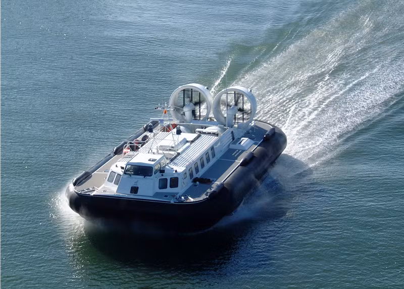 Quân đội Mỹ đã đề nghị nâng cấp vũ khí trang bị, bổ sung thêm pháo tự động 20 mm, tên lửa chống tăng TOW hoặc súng không giật M40 106 mm. Tuy nhiên, những mong muốn này đã không được thực hiện. Và cuối cùng, PACV đã bị chuyển giao các tàu cho lực lượng bảo vệ bờ biển và hạn chế hoạt động chiến đấu. Nguồn ảnh: Pinterest.