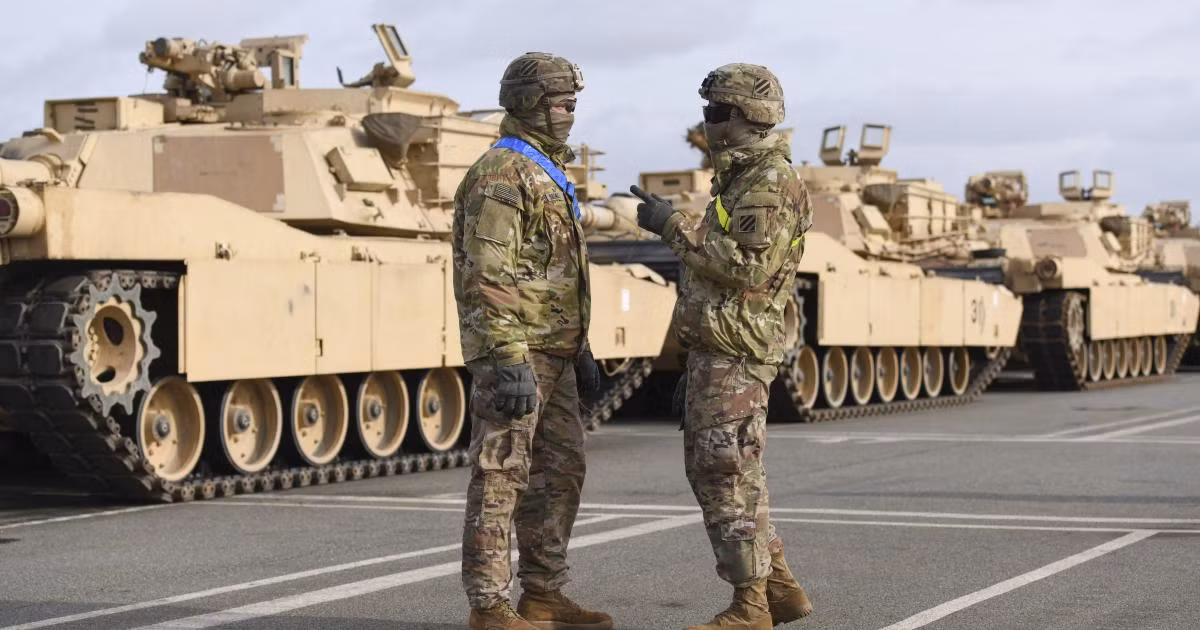 Trong những năm gần đây, quân đội Mỹ đã thành lập Bộ Tư lệnh Không gian và cập nhật điều lệnh hướng dẫn chiến đấu, tập trung vào khả năng của xe tăng, pháo binh, không quân, máy bay không người lái và mạng của đối phương.