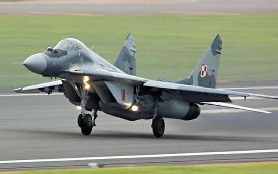 Xếp thứ 5 là trong top là máy bay chiến đấu dòng MiG-29 của Liên Xô, được phát triển bởi Phòng thiết kế Mikoyan. Đây là máy bay chiến đấu hai động cơ, cỡ trung bình, một chỗ ngồi.