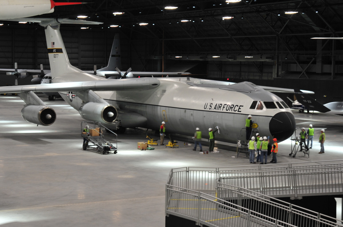 Vào ngày 6/5/2006, Hanoi Taxi là chiếc C-141 cuối cùng được cho nghỉ hưu, cùng với 7 chiếc trước đó. Vào lúc 9:30 sáng ngày hôm đó, Hanoi Taxi đã đáp cánh lần cuối cùng và được chào đón bằng một nghi lễ chính thức tại Bảo tàng Quốc gia Không lực Mỹ.