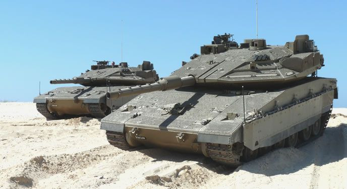 Về khả năng cơ động, Merkava IV sử dụng động cơ 1.500 mã lực, nên khả năng cơ động cũng được cải thiện hơn các phiên bản Merkava trước. Tuy nhiên thuộc tính này không bằng xe tăng của Nga hoặc Mỹ.