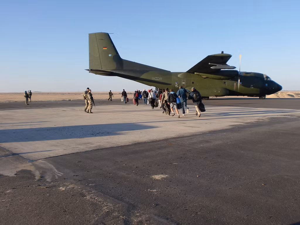 Chiến dịch thành công. Tuy nhiên, hành động này đã bị chỉ trích từ quan điểm pháp lý. Nền tảng của điều này là nguyên tắc hiến pháp, được quy định chi tiết trong Đạo luật về sự tham gia của Nghị viện, rằng bất kỳ hoạt động triển khai lực lượng vũ trang nào đều cần có sự chấp thuận của Hạ viện Đức.