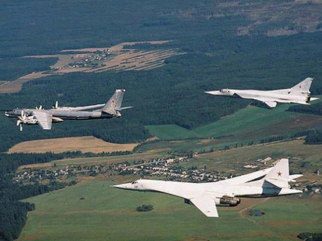 Tu-22M là một trong ba lớp máy bay ném bom của Nga đang được biên chế, cùng với hai loại máy bay ném bom liên lục địa hạng nặng hơn là Tu-95 và Tu-160. Tu-22 cũng có khả năng hoạt động liên lục địa nếu được tiếp nhiên liệu trên không với biến thể Tu-22M3M mới nhất.