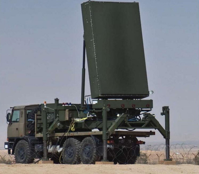 Hệ thống radar trinh sát và chỉ thị mục tiêu EL/M-2084 của tổ hợp tên lửa phòng không SPYDER được thiết kế trên nền tảng công nghệ ăn-ten mảng pha quét điện tử chủ động (AESA).