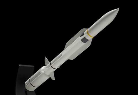 Tên lửa SM-6 sử dụng phương pháp dẫn đường quán tính giai đoạn đầu và giai đoạn cuối sử dụng radar chủ động của chính tên lửa, cho phép tên lửa “bắn và quên”. Phương pháp dẫn đường này, làm tăng hiệu quả tiêu diệt các mục tiêu bay thấp, ngoài đường chân trời.