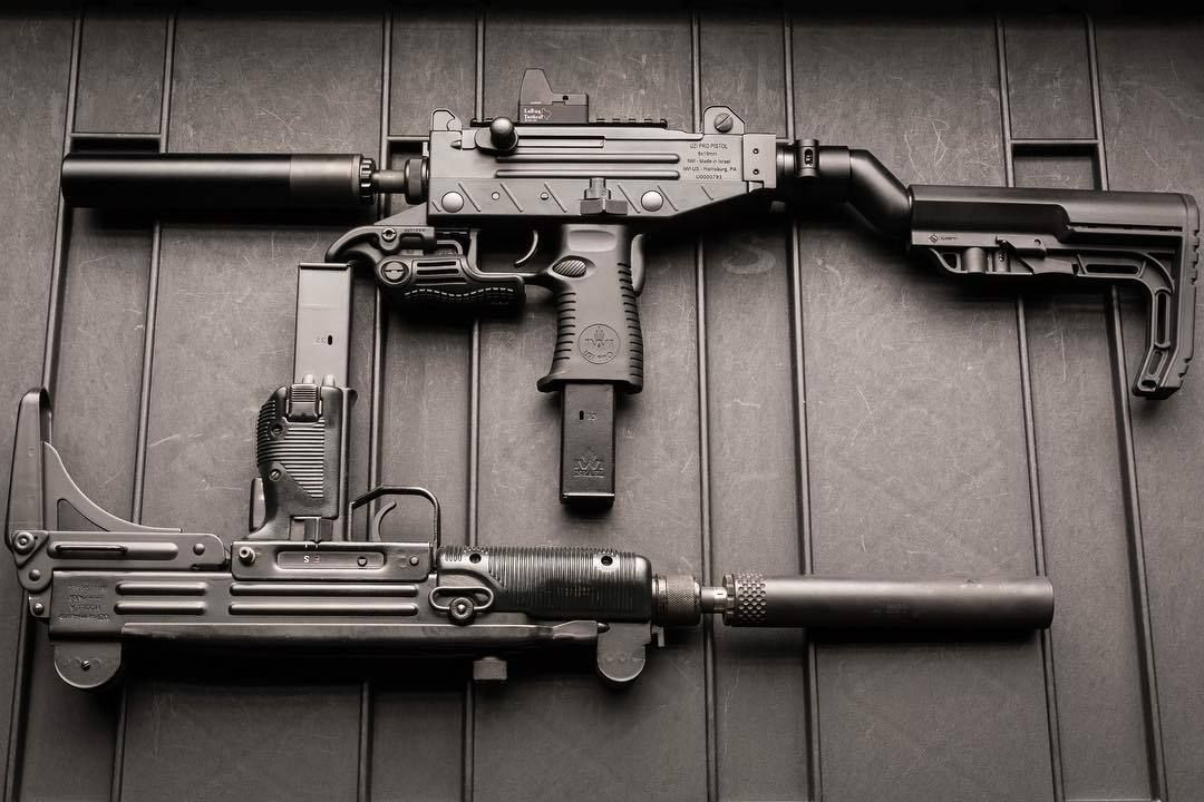 Vẫn dựa trên thiết kế ban đầu của Uzi, nhưng Uzi PRO sử dụng các vật liệu hiện đại, cùng với các tính năng công nghệ tiên tiến. Đây là phiên bản ngắn và nhỏ gọn, có thiết kế tiện dụng hiện đại, để cải thiện khả năng kiểm soát tốc độ bắn và độ chính xác.