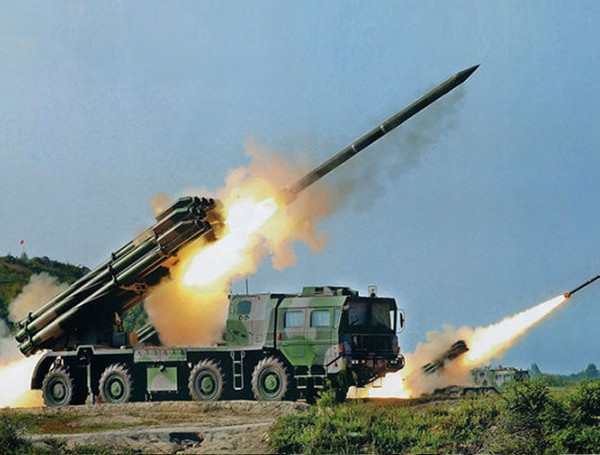 Thứ ba, Nga sẽ tấn công vào toàn bộ và thậm chí cả chiều sâu chiến lược của Ukraine tới tận Kiev, bởi vì các lực lượng vũ trang của Ukraine và các quan chức chủ chốt theo đường lối dân tộc của Ukraine phải bị loại bỏ theo cách tương tự như Nga đã làm trong chiến tranh Chechnya và Syria.